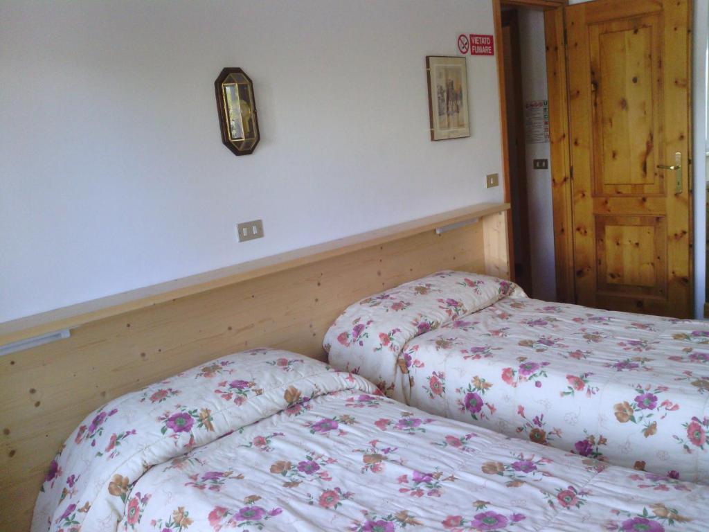 Hotel Savoia Debili Sauze D'Oulx Ruang foto